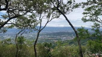 Venta de Lote en Residencial Montaña del Sol en Pozos de Santa Ana. RAH 27-123