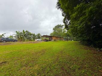 Venta de Terreno con Cabaña en La Fortuna-San Carlos, Alajuela. RAH 27-206 