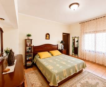 Exclusiva propiedad con dos casas independientes en venta en Ciudad Hacienda Los Reyes, La Guacima