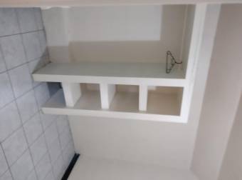 Se alquila apartamento pequeño Desamparados.