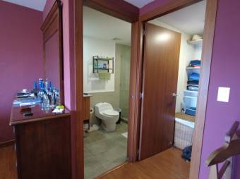 Venta de Apartamento en San Pedro, Montes de Oca. RAH 23-3507