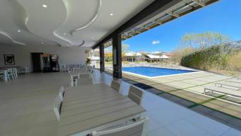 Alquiler de casa contemporánea con jardín privado en Escazú #26-2145 GS Alquiler de casa contemporánea con jardín privado en Escazú #26-2145 GS