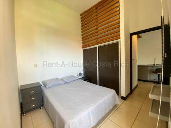 Alquiler de Apartamento Amoblado con Vista al Lago #27-174 GS