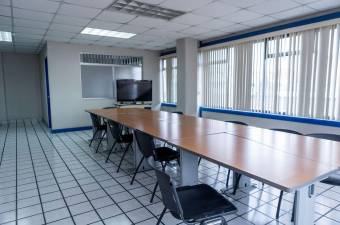 Alquiler de Edificio Comercial de 3 Niveles #27-159 GS