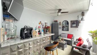 Venta de Casa de 2 PLANTAS en San Rafael de Escazú. RAH 26-2150