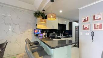 Venta de Casa de 2 PLANTAS en San Rafael de Escazú. RAH 26-2150