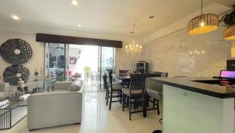Venta de Casa de 2 PLANTAS en San Rafael de Escazú. RAH 26-2150
