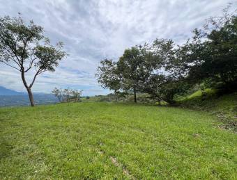 Venta de Extenso Lote de Terreno en Atenas, Alajuela / Mls. 26-956 OFC JB