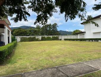 Venta de Maravilloso Lote de Terreno en Santa Ana / Mls. 26-703 OFC JB Venta de Maravilloso Lote de Terreno en Santa Ana / Mls. 26-703 OFC JB