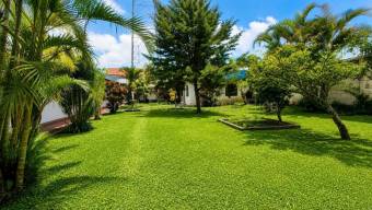 Venta de Lote  Bodega y Oficinas en Zapote-San José. RAH 27-134