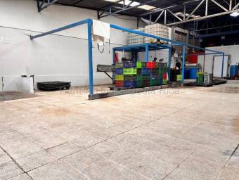 Venta de Bodega Industrial San Nicolás de Cartago. RAH 27-124