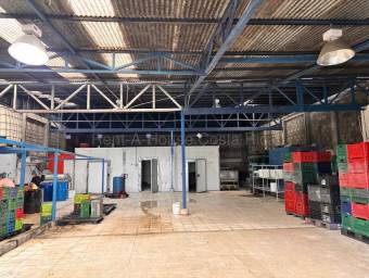 Venta de Bodega Industrial San Nicolás de Cartago. RAH 27-124