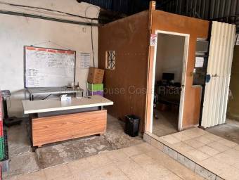 Venta de Bodega Industrial San Nicolás de Cartago. RAH 27-124