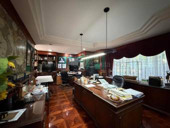 Venta de Casa ESQUINERA en Mata Redonda, San José. RAH 27-145