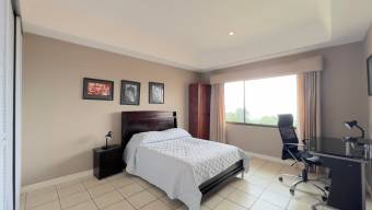 Venta de casa amueblada rodeada de naturaleza en Escazú #26-761 GS