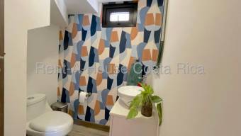 Venta de casa moderna con vista al bosque y amenidades premium #26-1421 GS