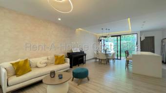 Venta de casa moderna con vista al bosque y amenidades premium #26-1421 GS