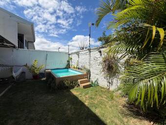 Se vende casa en Ulloa Heredia 26-1796