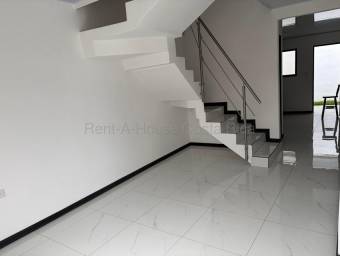 Venta de Casa Esquinera en Tibás-San Juan. RAH 27-227