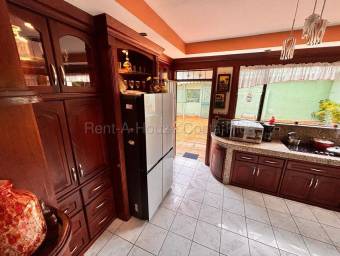 Venta de PROPIEDAD 2 Casas en San Isidro-San Francisco. RAH 27-229