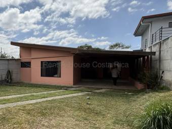 Venta de Casa en Barva San José de La Montaña, Heredia. RAH 27-197