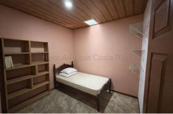 Venta de Casa en Barva San José de La Montaña, Heredia. RAH 27-197