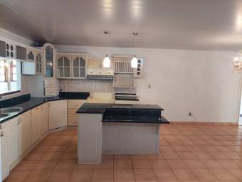 Se vende casa en Jesús Santa Bárbara 26-544