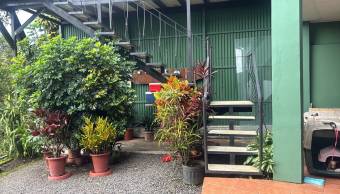 3 story home, San Isidro de Heredia 186 sq. mts.