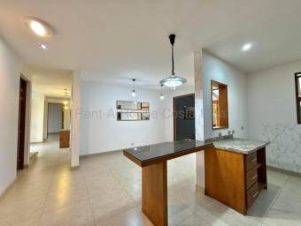 Se vende casa en Ulloa Heredia 26-1652