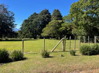 Lot for sale, Residencial El Castillo, San Rafael de Heredia 2,255 sq. mtrs.