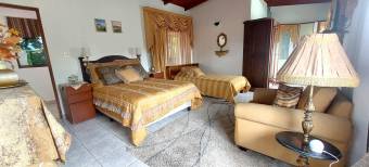Se vende casa en Santo Tomas Santo Domingo 26-1252