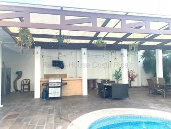 Se vende casa en San Vicente Santo Domingo 26-2169