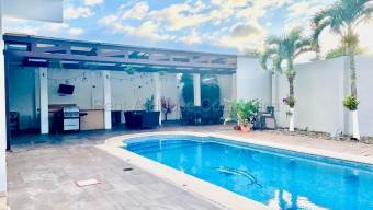 Se vende casa en San Vicente Santo Domingo 26-2169