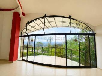 Venta de LUJOSA Casa en Altos de Carrizal, Escazú. RAH 27-141