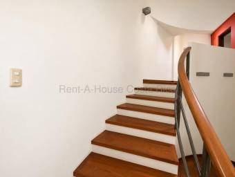 Venta de LUJOSA Casa en Altos de Carrizal, Escazú. RAH 27-141