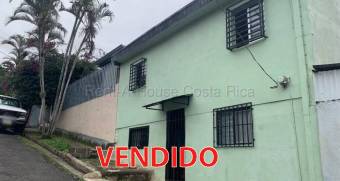 Venta de casa remodelada de dos niveles, ideal para invertir #26-2239 GS