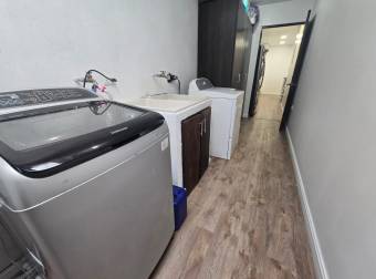VENTA DE CASA DE UNA PLANTA CON PATIO, EN CONDOMINIO EN HEREDIA