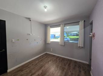 VENTA DE CASA DE UNA PLANTA CON PATIO, EN CONDOMINIO EN HEREDIA