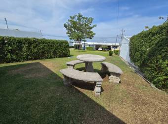 VENTA DE CASA DE UNA PLANTA CON PATIO, EN CONDOMINIO EN HEREDIA