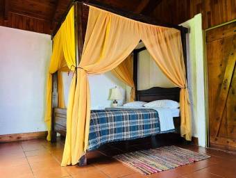 Venta de Hotel en Barva San José de La Montaña. RAH 27-189