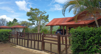 VENTA DE CASA RURAL DE 5 HABITACIONES EN LA ESE DE PARAMO