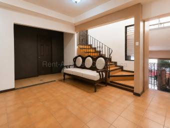 Venta de Casa con Local Comercial en Mercedes Norte #27-162 GS