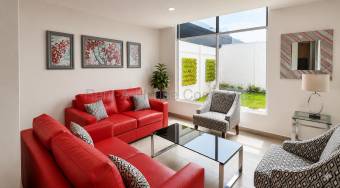 Venta de Elegante Townhouse con Amplios Espacios en Montes de Oca #27-176 GS