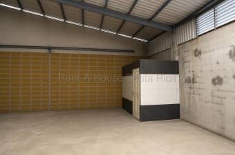 Venta de Amplia Bodega Comercial en Tres Ríos #27-161 GS