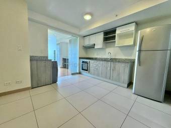 Se alquila apartamento en Ulloa Heredia 26-2160
