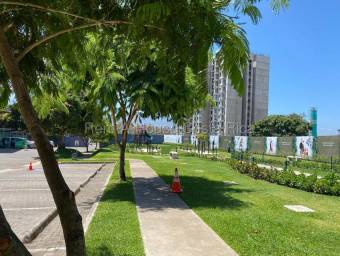 Se alquila apartamento en Ulloa Heredia 26-2160