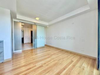 Se alquila apartamento en Ulloa Heredia 26-2160