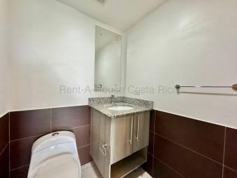 Se alquila apartamento en Ulloa Heredia 26-2160