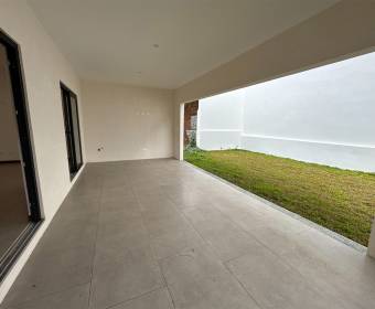 Casa nueva de 2 plantas con 3 habitaciones a la venta en condominio Terranova, La Ceiba de Alajuela. Casa nueva de 2 plantas con 3 habitaciones a la venta en condominio Terranova, La Ceiba de Alajuela.