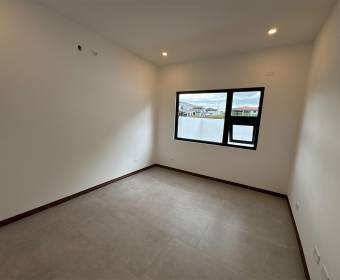 Casa nueva de 2 plantas con 3 habitaciones a la venta en condominio Terranova, La Ceiba de Alajuela. Casa nueva de 2 plantas con 3 habitaciones a la venta en condominio Terranova, La Ceiba de Alajuela.